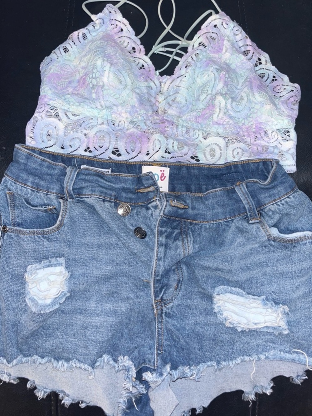 Denim Distressed High-Waist Shorts in Blue (Nicky remake)